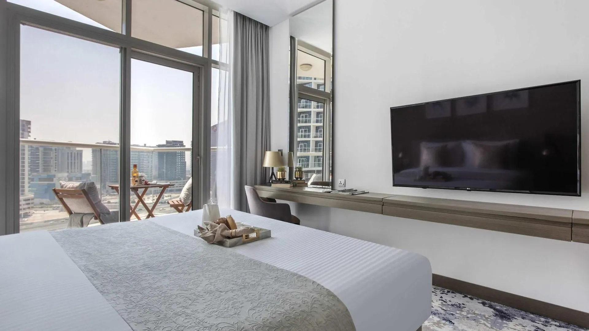 Frank Porter - Damac Prive A Dubai